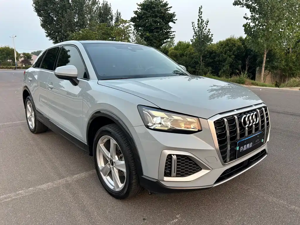 Audi Q2L 2023