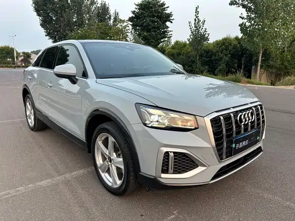 Audi Q2L 2023