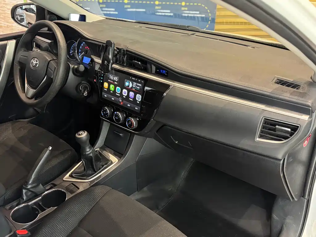 Toyota Corolla 2016 — фото 21