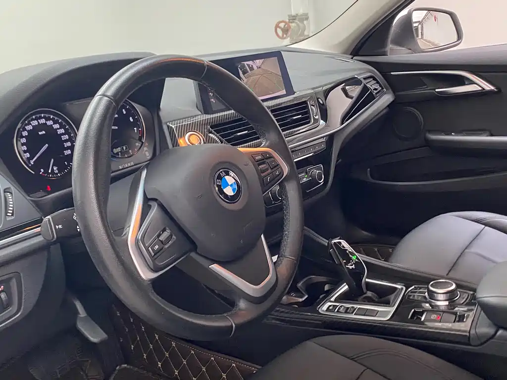 BMW 1 Series 2019