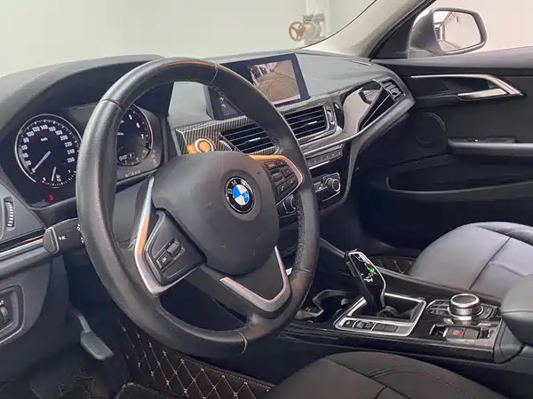 BMW 1 Series 2019