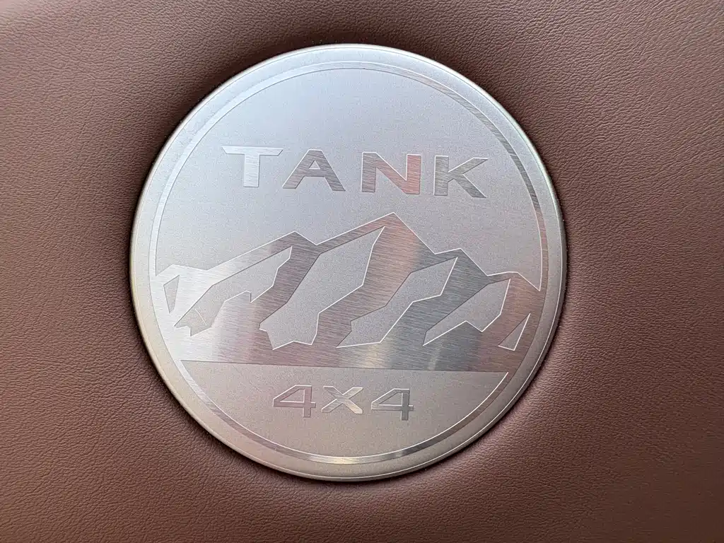 Tank 700 New Energy 2024 — фото 11