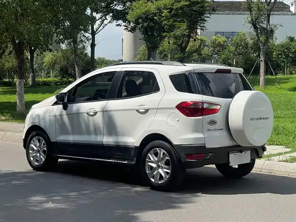 Ford EcoSport 2015