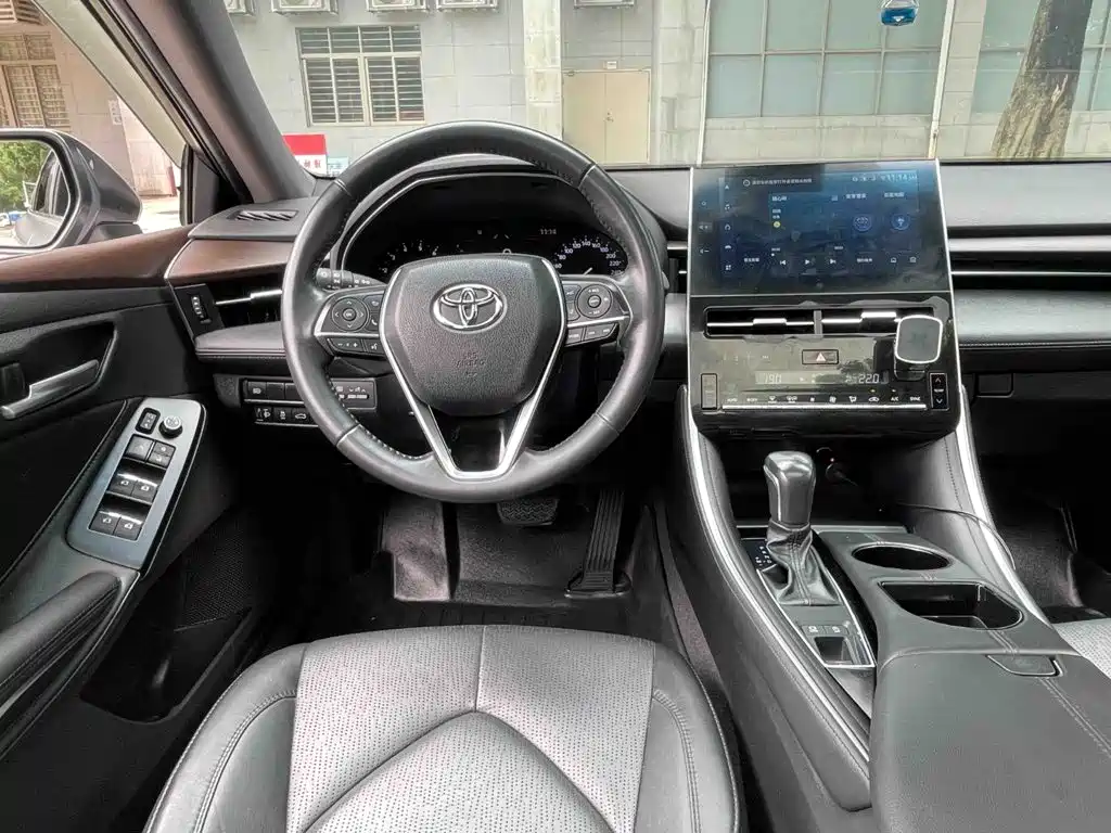Toyota Avalon 2023 — фото 10