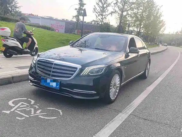 Mercedes-Benz S-Class 2021