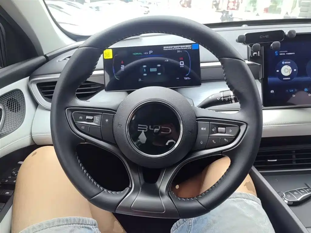 BYD Seal 05 DM-i 2025 — фото 11