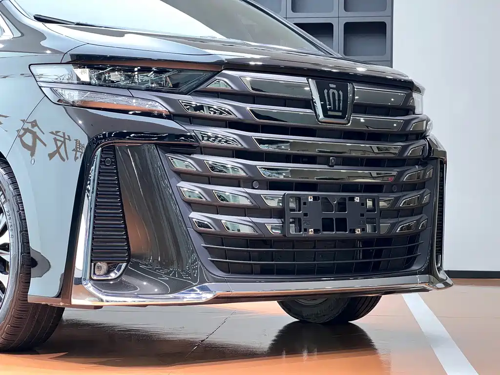 Toyota Vellfire 2024 — фото 4