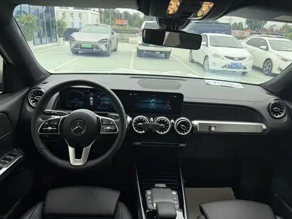 Mercedes-Benz GLB 2020