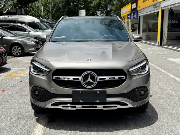 Mercedes-Benz GLA 2023