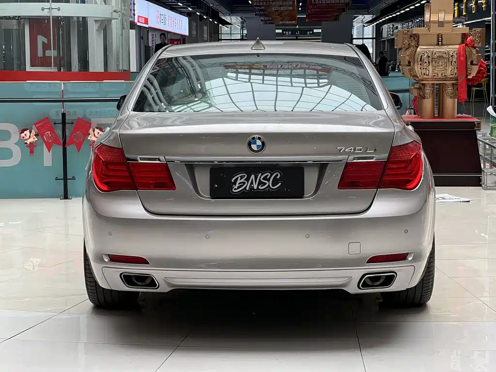 BMW 7 Series 2013 — фото 21