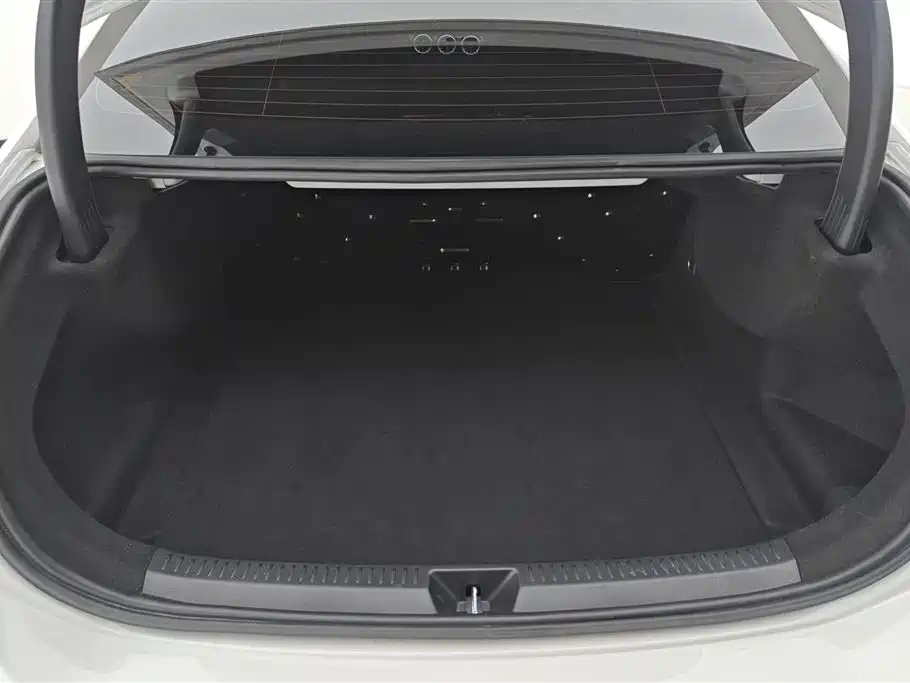 Mercedes-Benz A-Class 2023 — фото 4