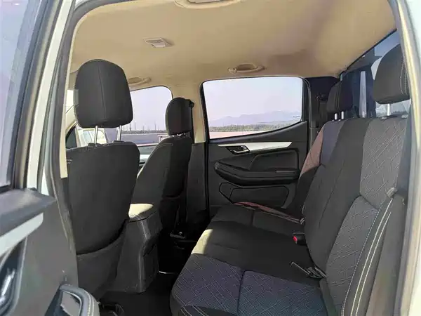 Isuzu RE-MAX Ruimai 2022
