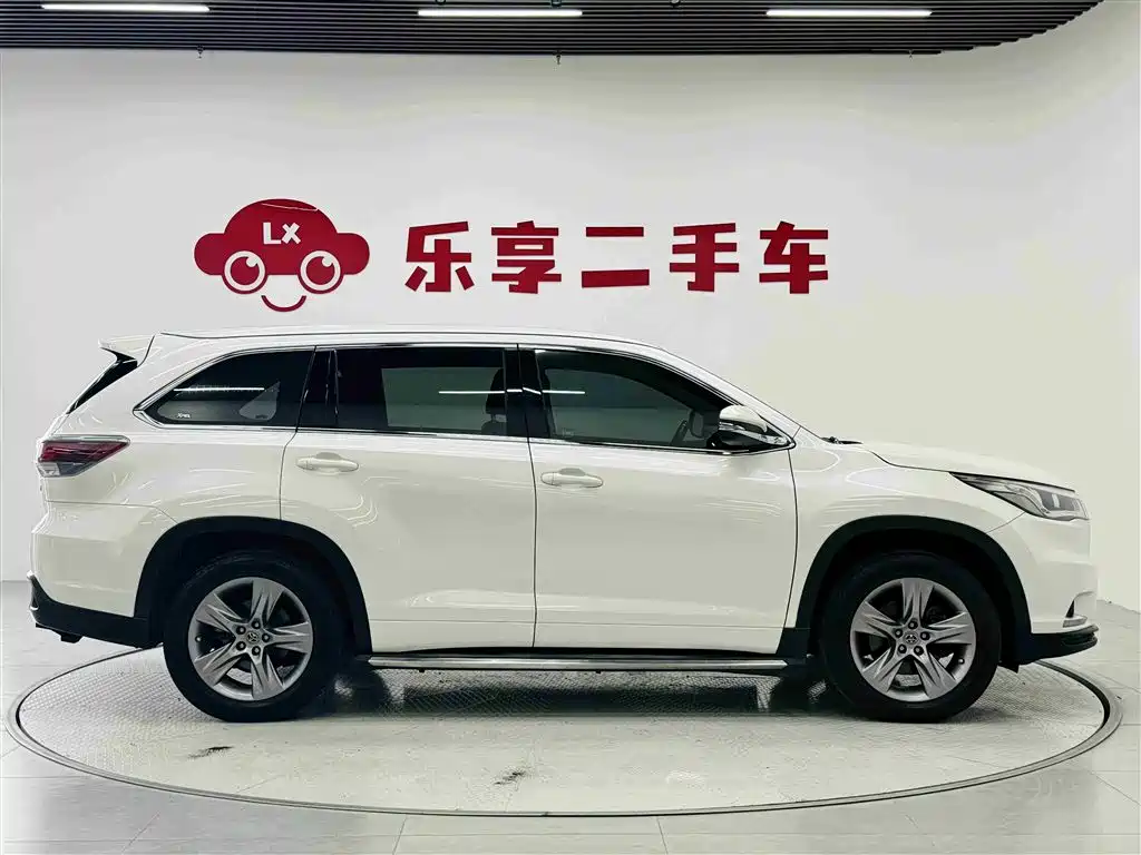 Toyota Highlander 2016 — фото 7