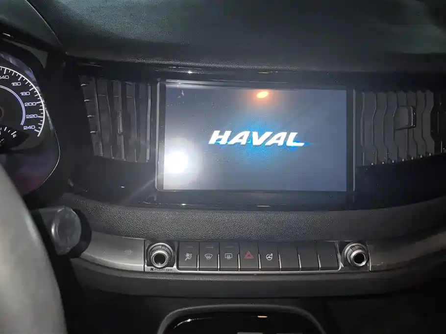 Haval H2s 2017 — фото 13