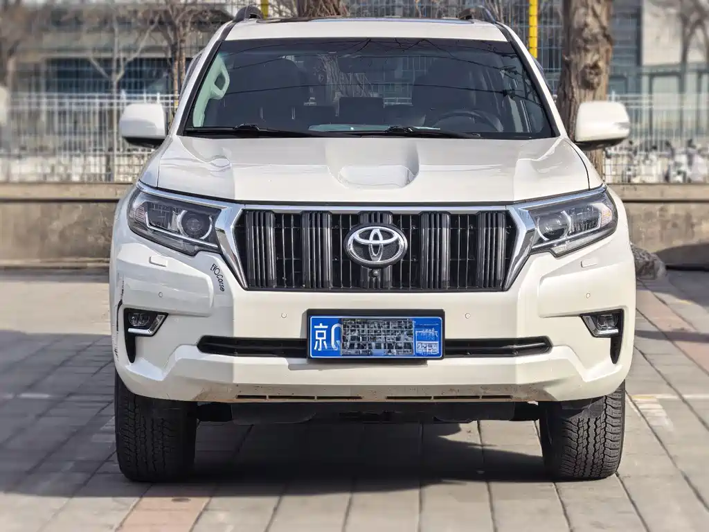 Toyota Prado 2018 — фото 1