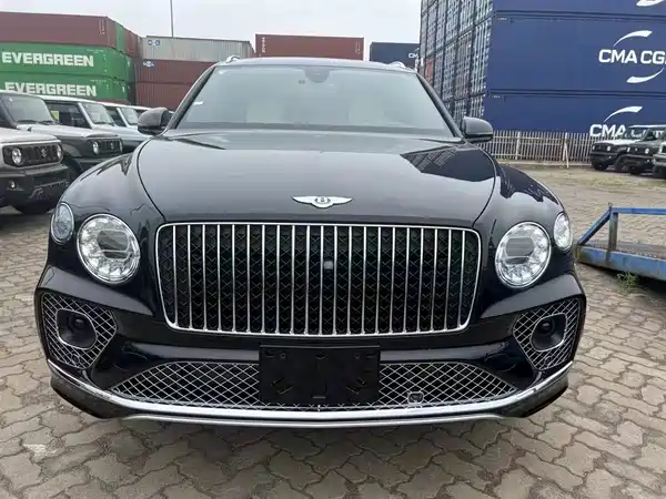 Bentley Bentayga 2023