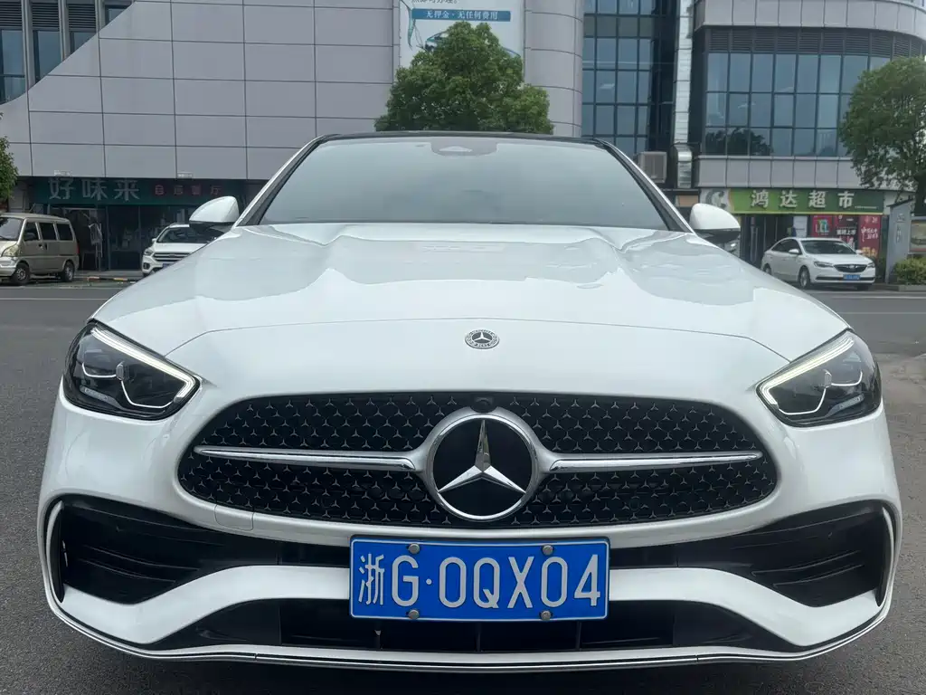Mercedes-Benz C-Class 2023 — фото 2