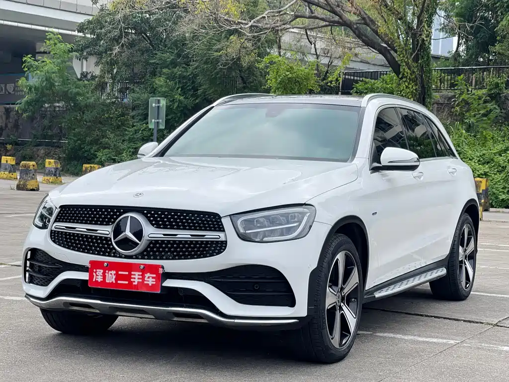 Mercedes-Benz GLC 2023