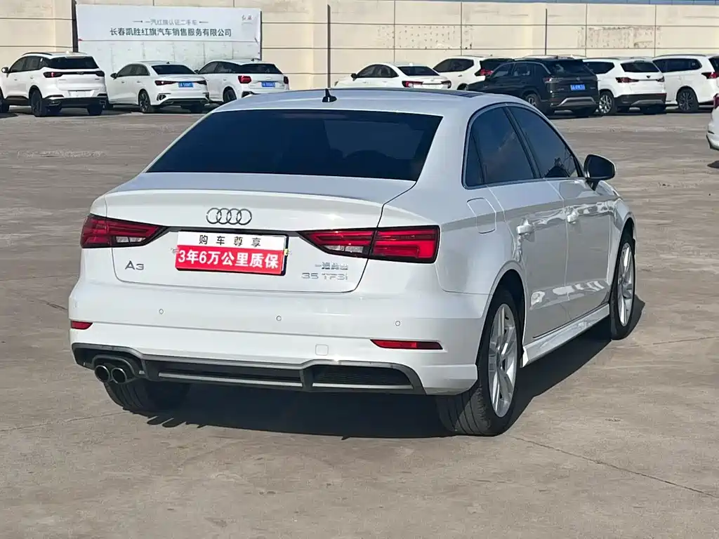Audi A3 2019 — фото 6