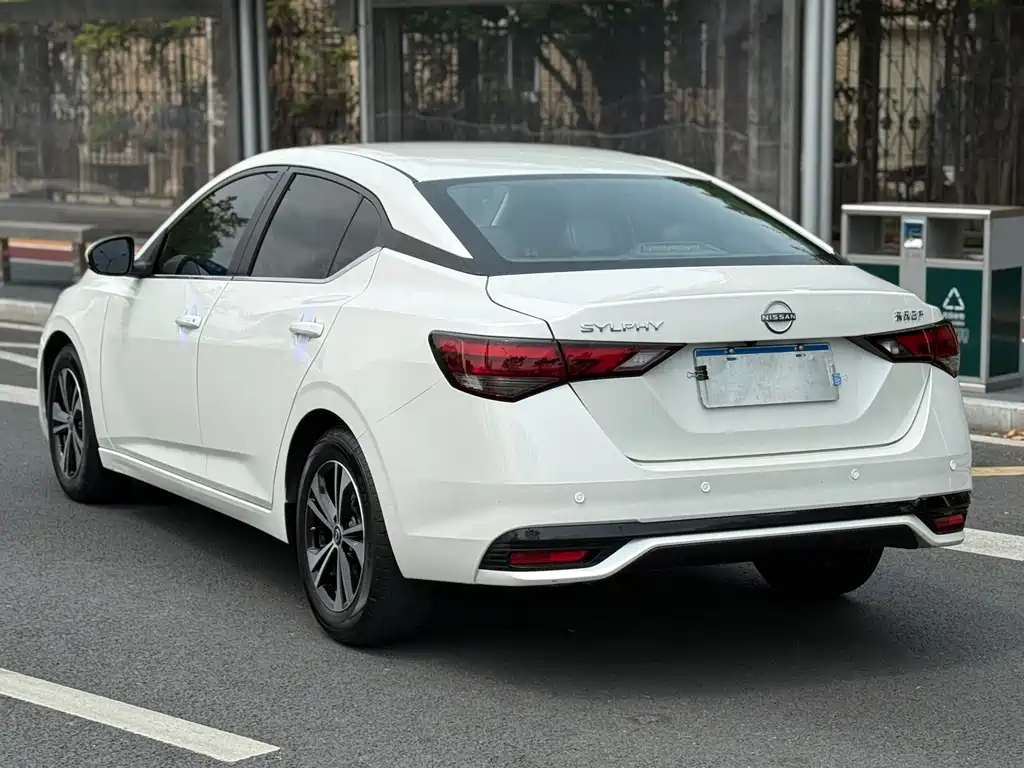 Nissan Sylphy 2024 — фото 11