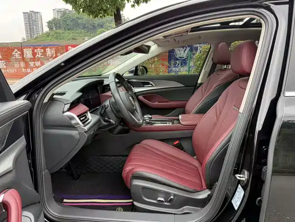 Hongqi H5 2024