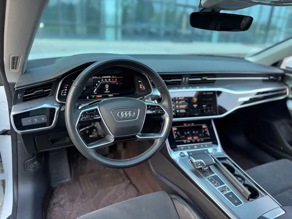 Audi A7L 2024 — фото 9
