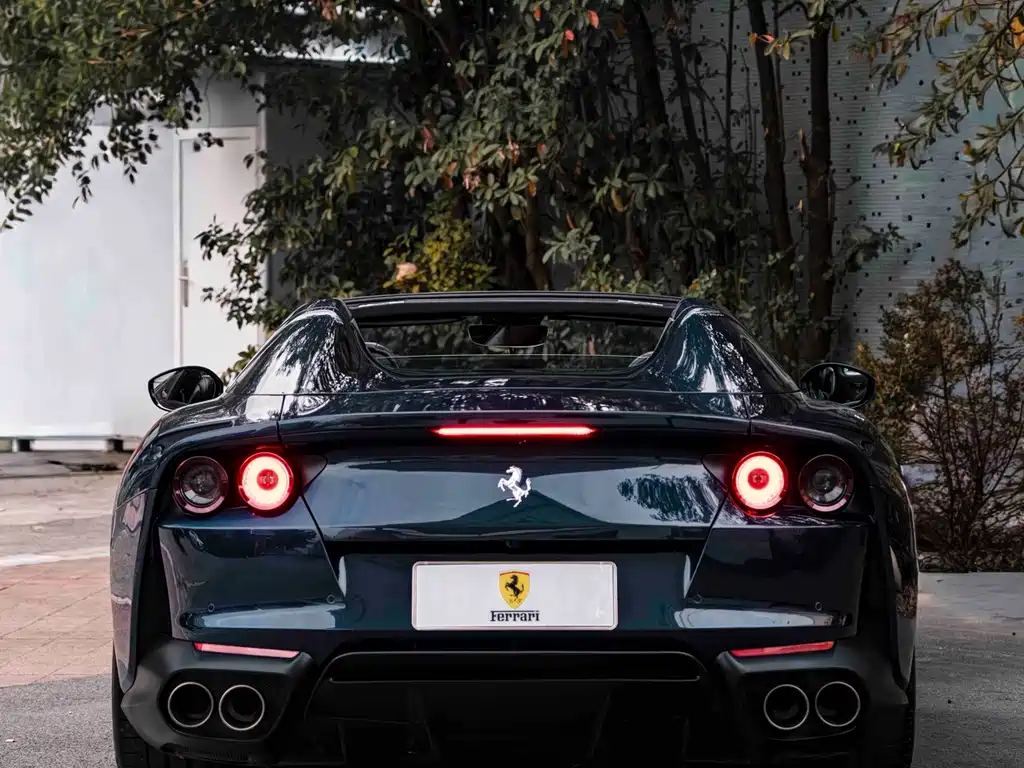 Ferrari 812 2023 — фото 9