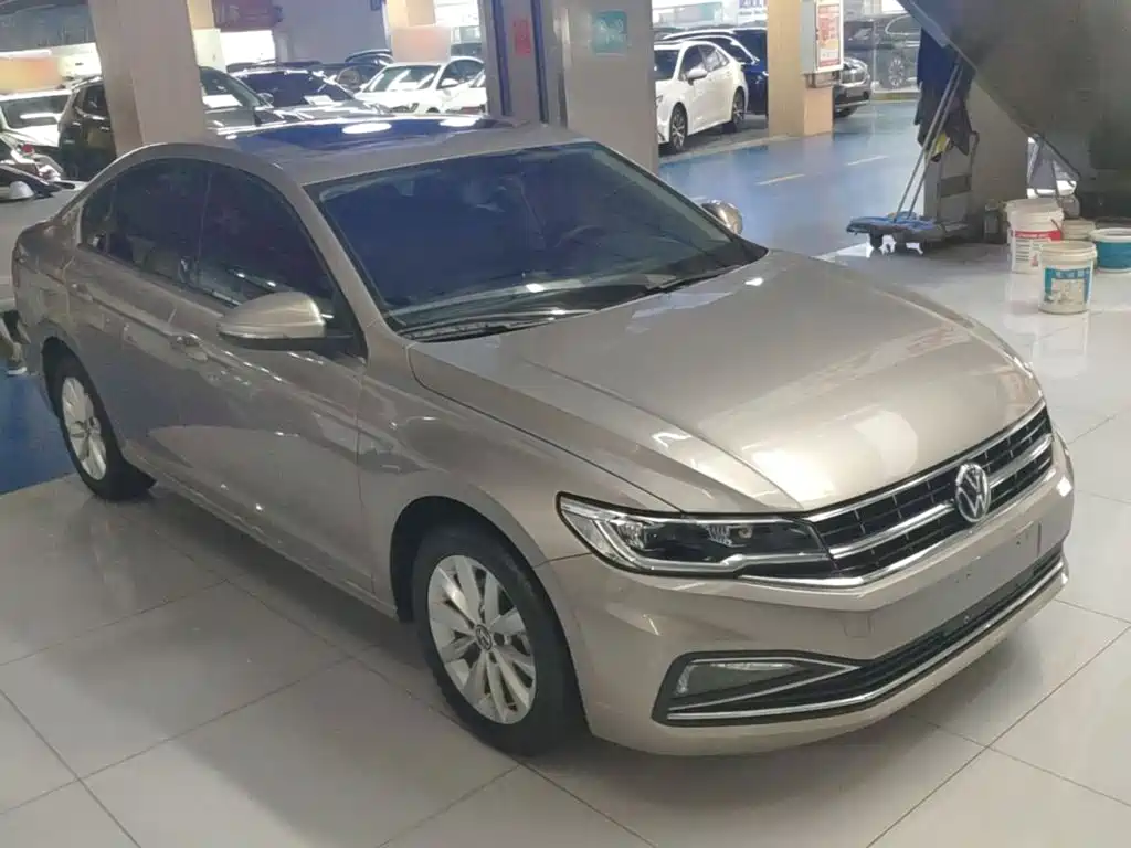 Volkswagen Bora 2021