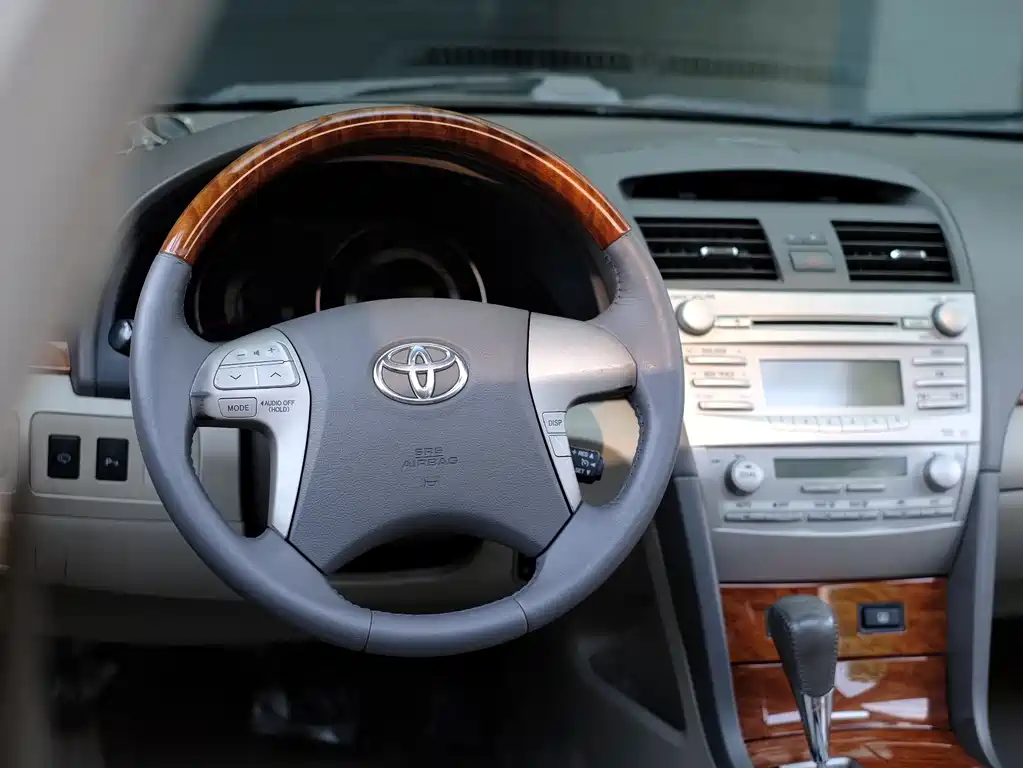 Toyota Camry 2008 — фото 32