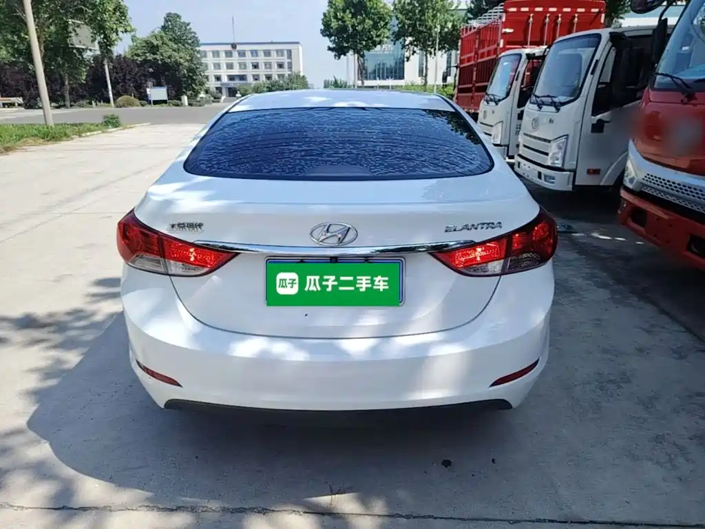 Hyundai Elantra 2016