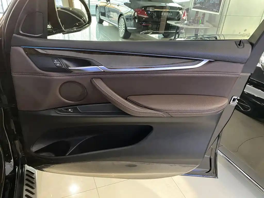 BMW X5 2018 — фото 14