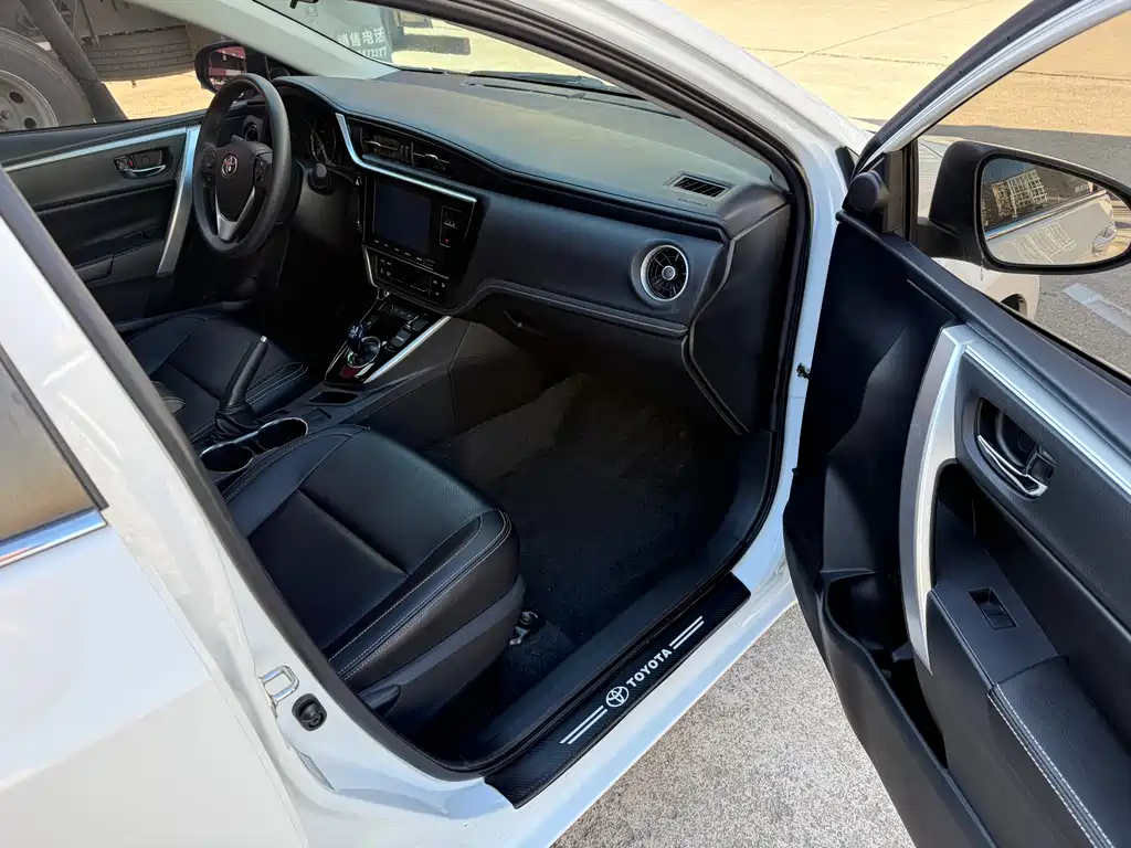 Toyota Corolla Hybrid 2020 — фото 17
