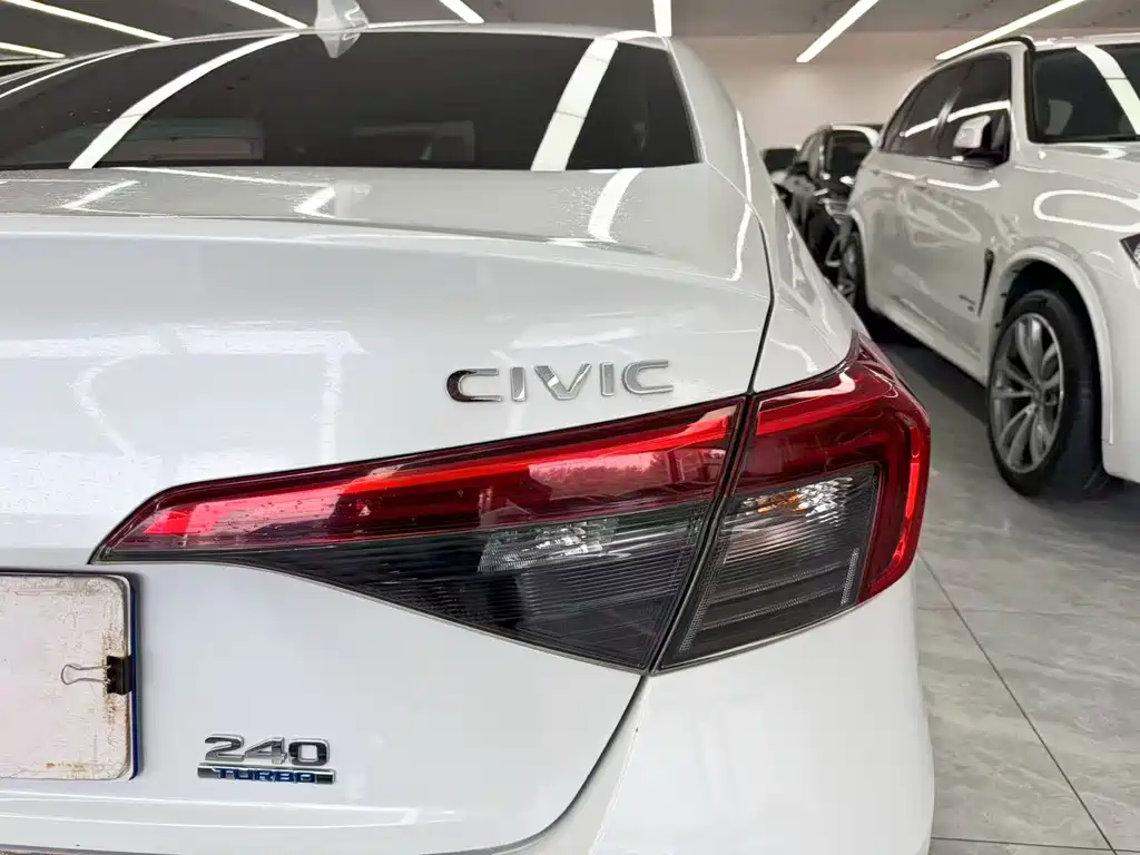 Honda Civic 2022 — фото 20