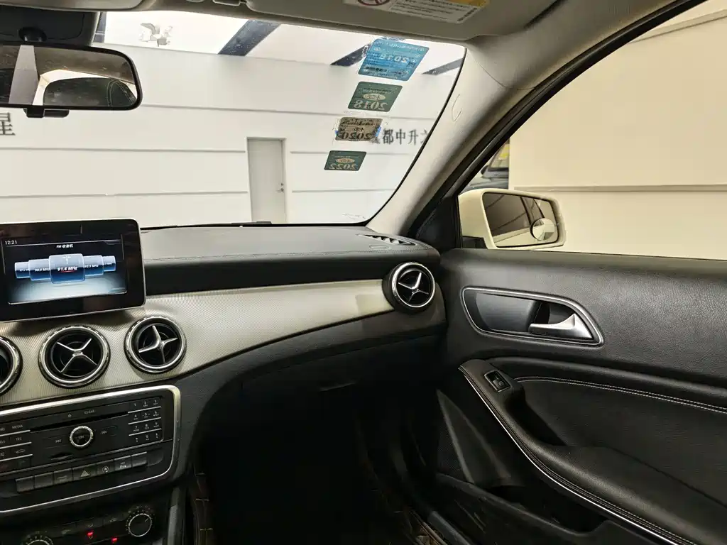 Mercedes-Benz GLA 2016 — фото 10