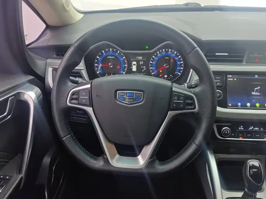 Geely Vision X3 2018 — фото 15