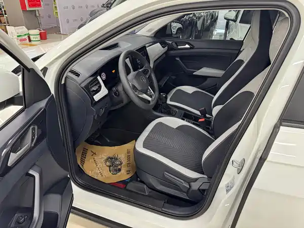 Volkswagen Tharu 2025