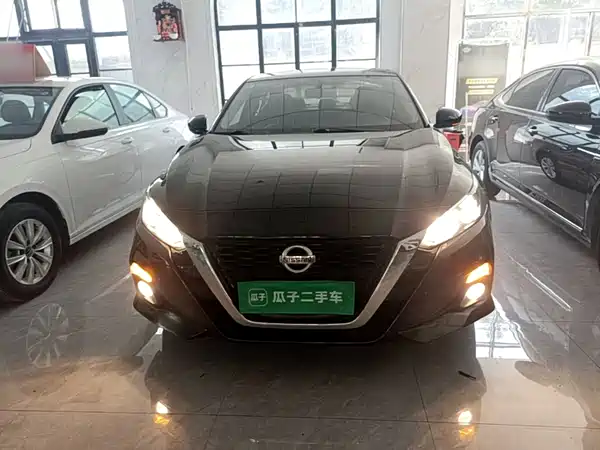 Nissan Teana 2022