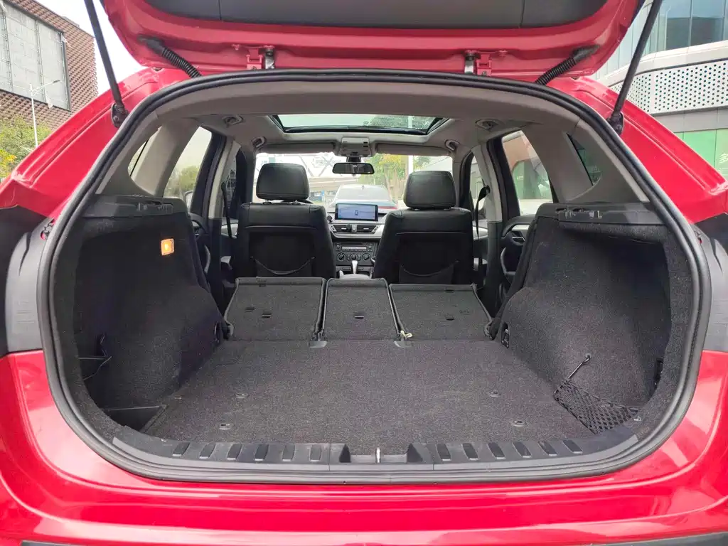 BMW X1 2012 — фото 11