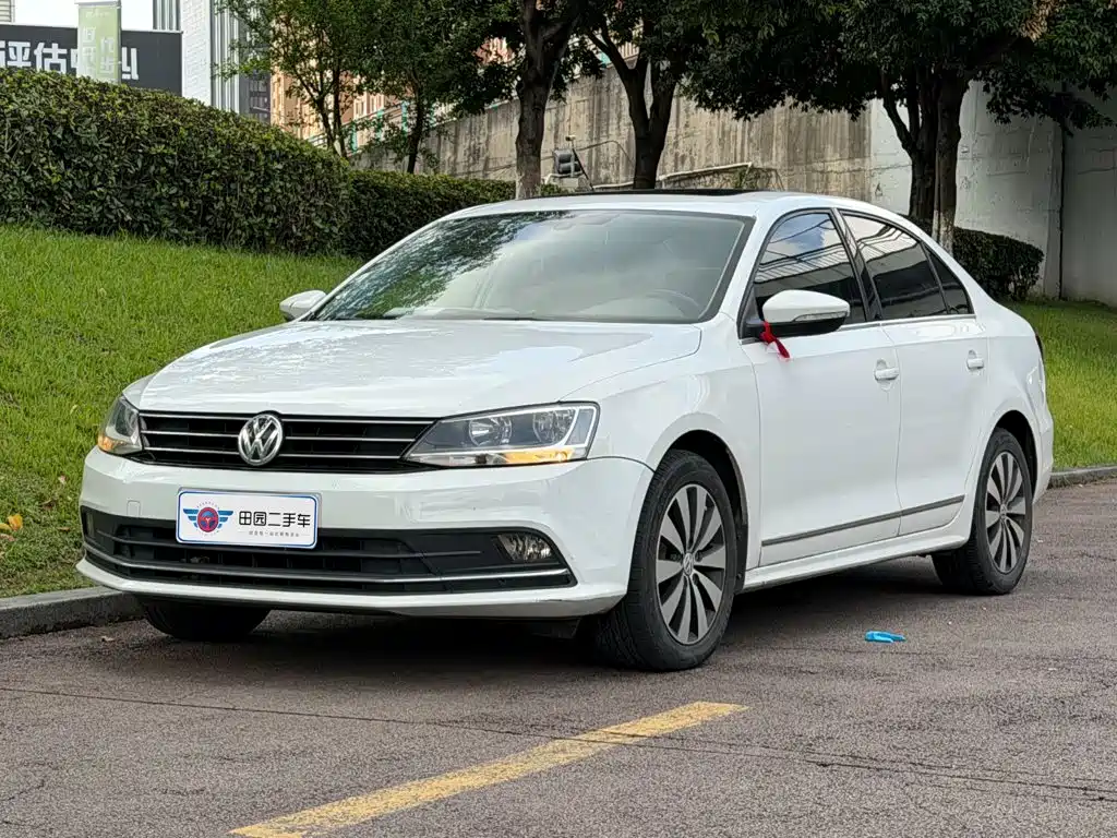 Volkswagen Sagitar 2017