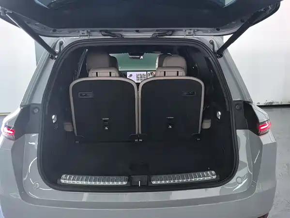 Li Auto L9 2025