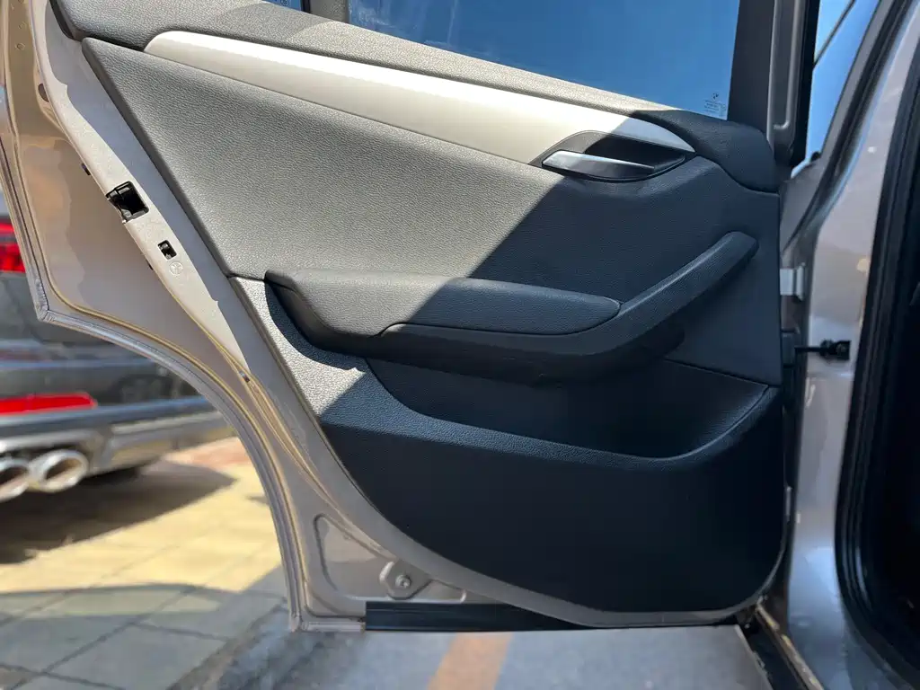 BMW X1 2013 — фото 14