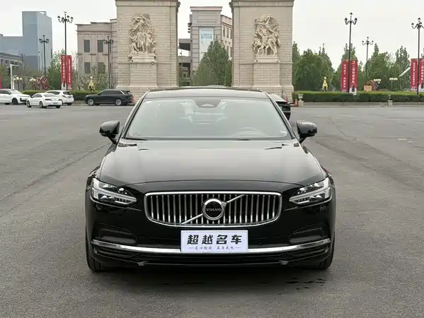 Volvo S90 2024