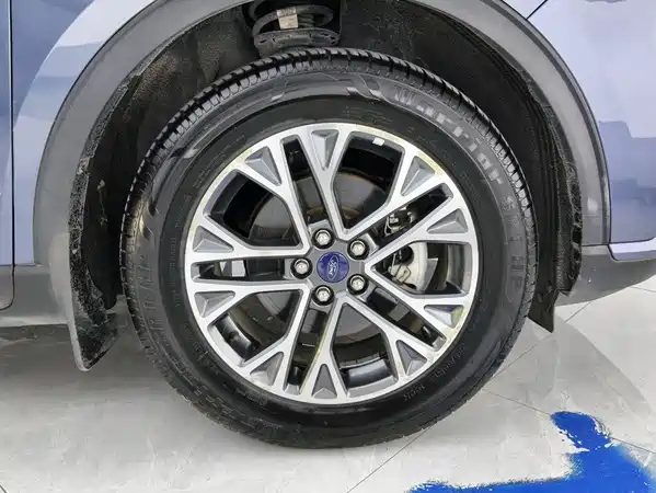Ford Edge 2021