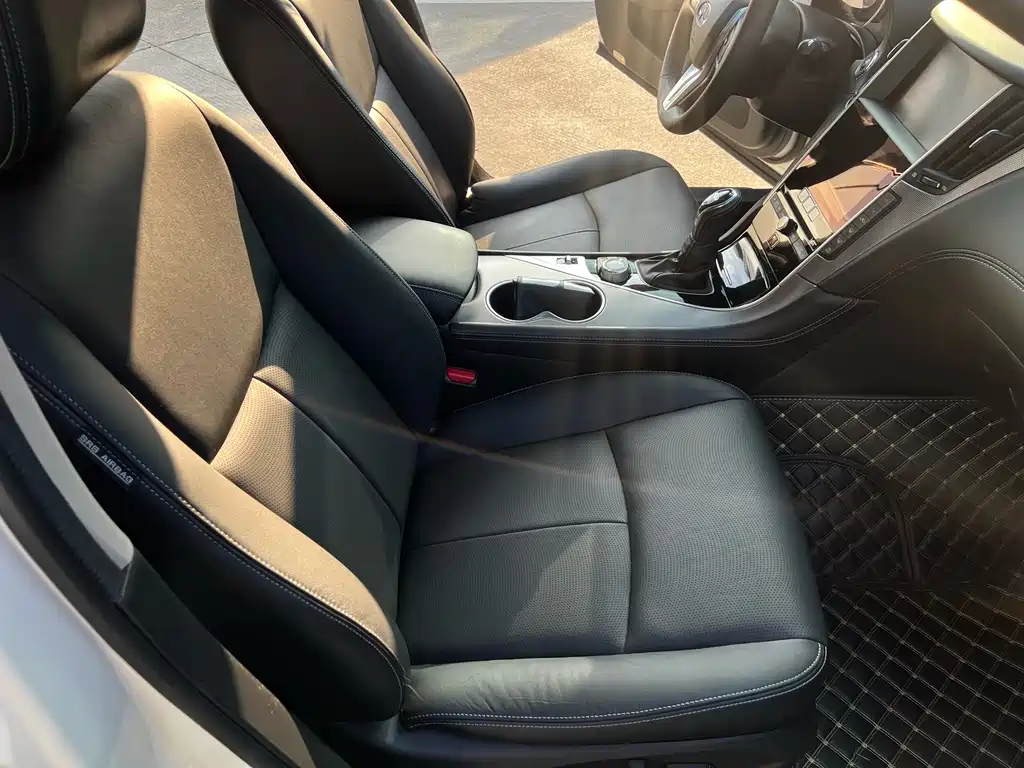 Infiniti Q50L 2018 — фото 8