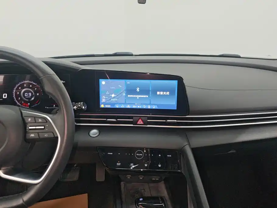 Hyundai Elantra 2020 — фото 13