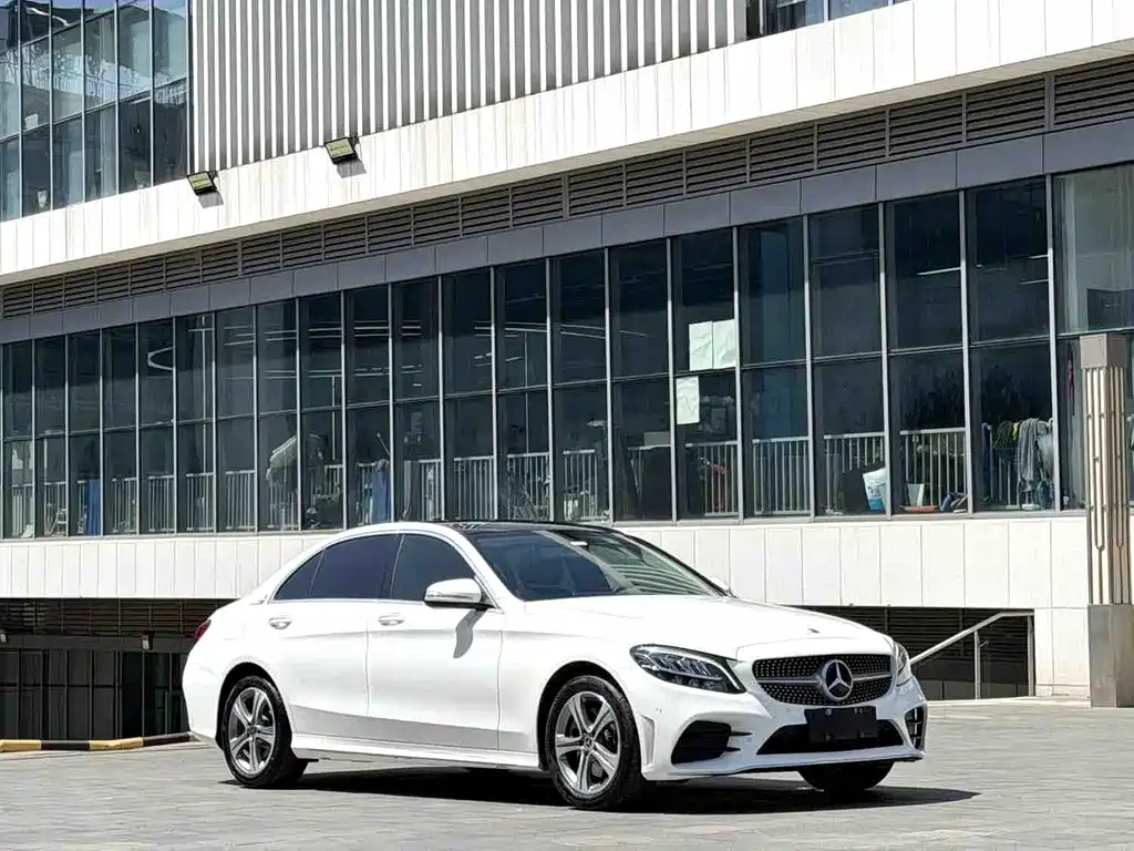 Mercedes-Benz C-Class 2018
