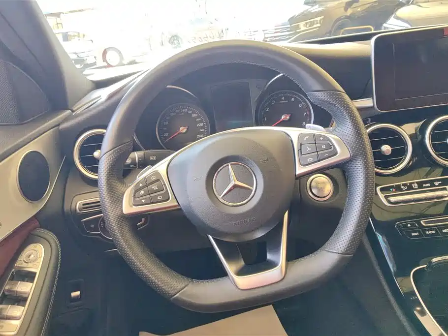 Mercedes-Benz C-Class 2017 — фото 15
