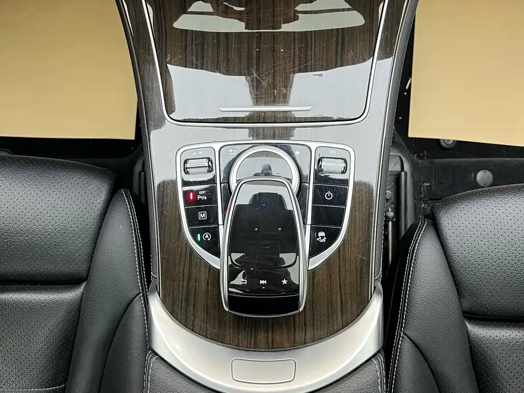 Mercedes-Benz GLC 2019 — фото 23