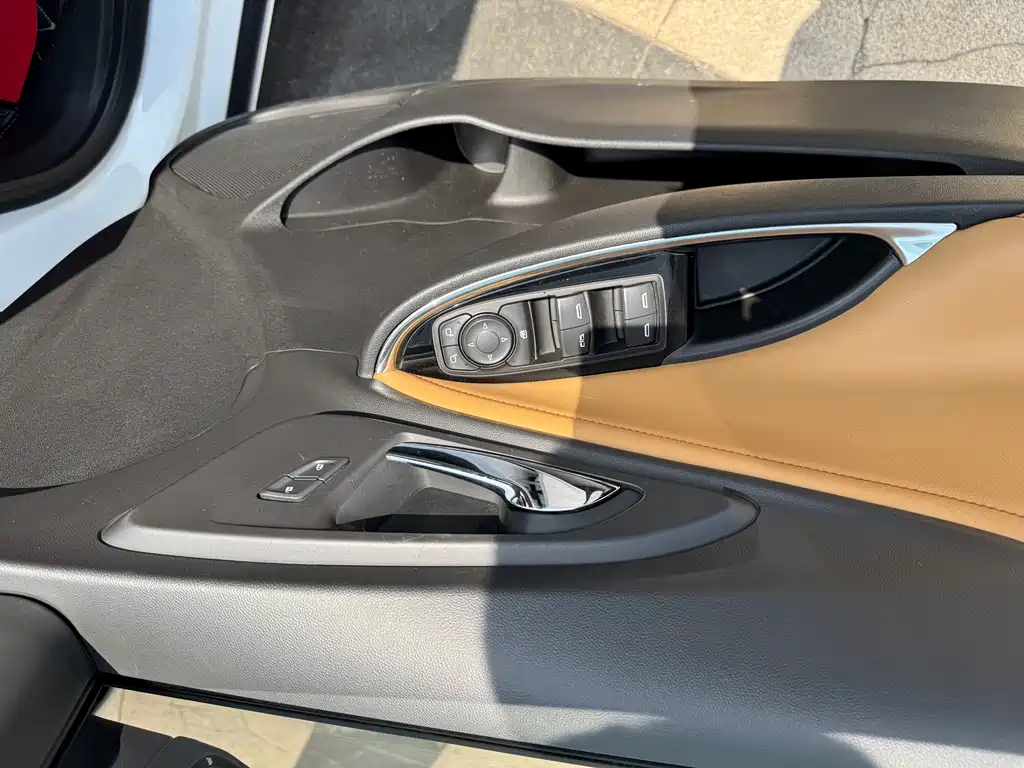 Chevrolet Malibu XL 2017 — фото 14