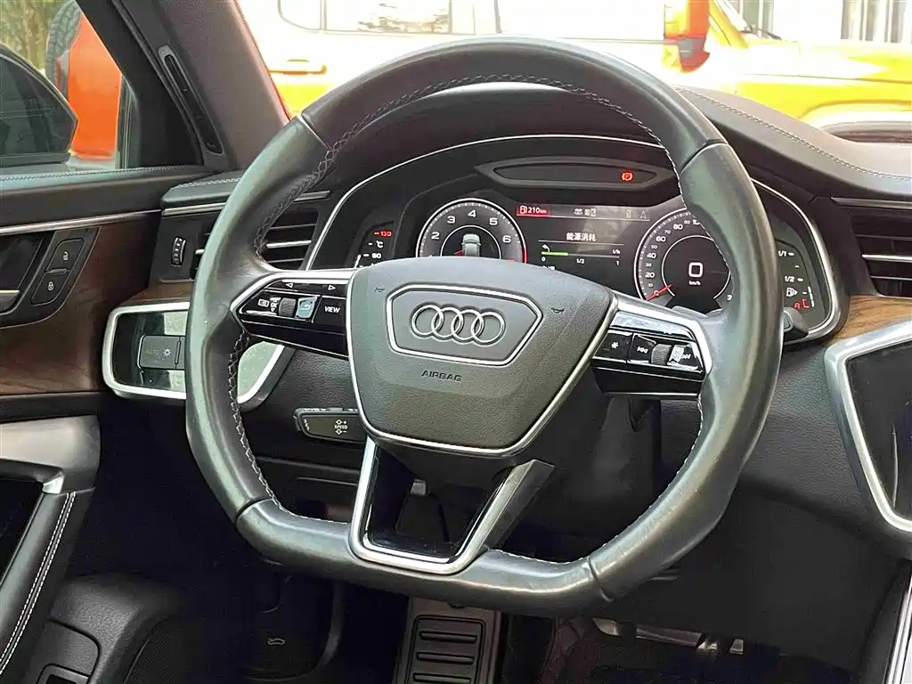 Audi A6L 2022 — фото 19